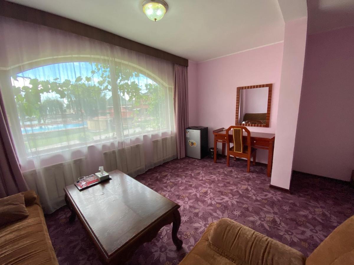 Morelux Boutique Hotel Kapchagay Dış mekan fotoğraf