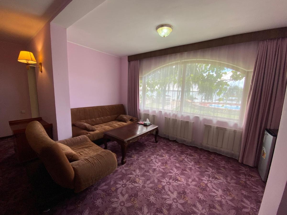 Morelux Boutique Hotel Kapchagay Dış mekan fotoğraf
